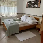 Reka Apartmanhaz Bük