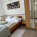 Reka Apartmanhaz Διαμέρισμα