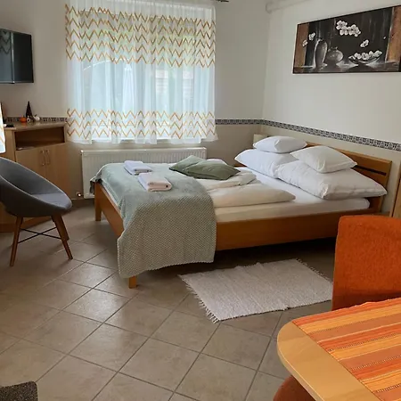 Apartment Reka Apartmanhaz