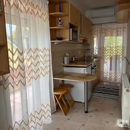 Reka Apartmanhaz *