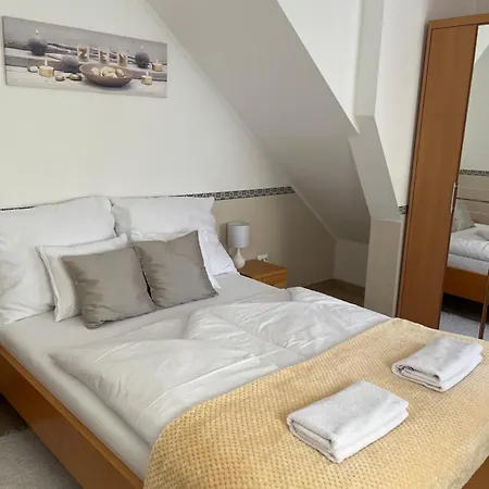 Reka Apartmanhaz Apartment