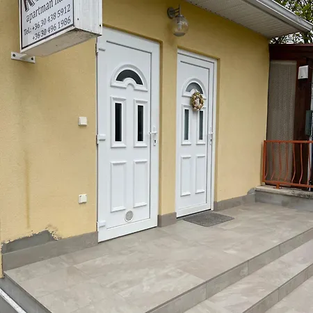 Reka Apartmanhaz Apartment *