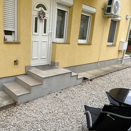 Reka Apartmanhaz Apartment Bük
