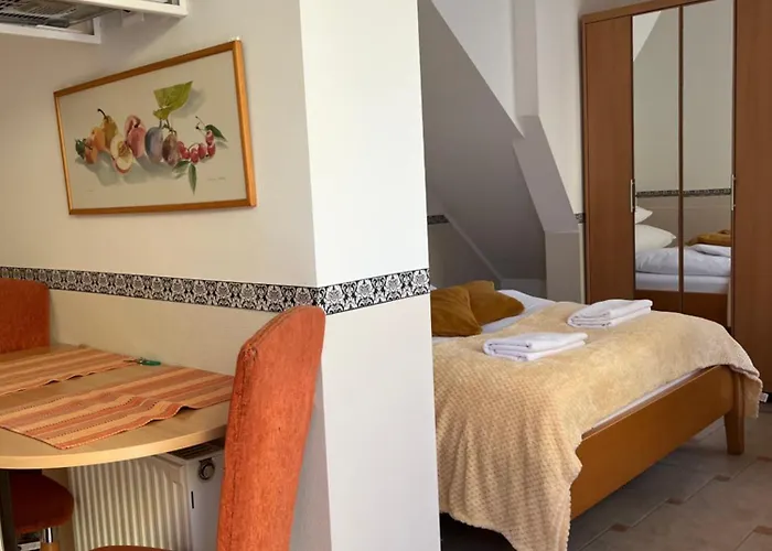 Lägenhet Reka Apartmanhaz *