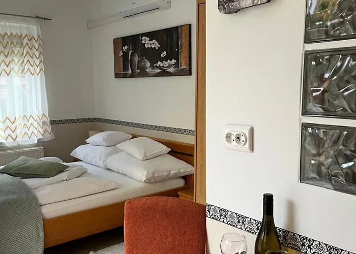 Reka Apartmanhaz
