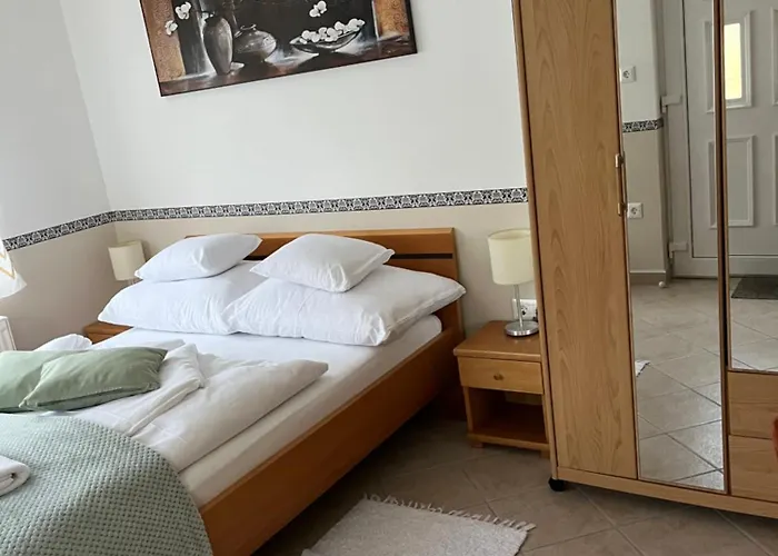 Reka Apartmanhaz Lägenhet