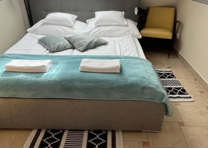 Lägenhet Reka Apartmanhaz
